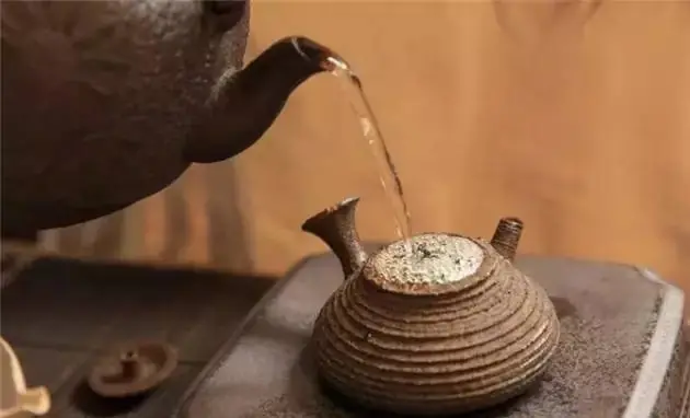 沖泡茶的泡泡