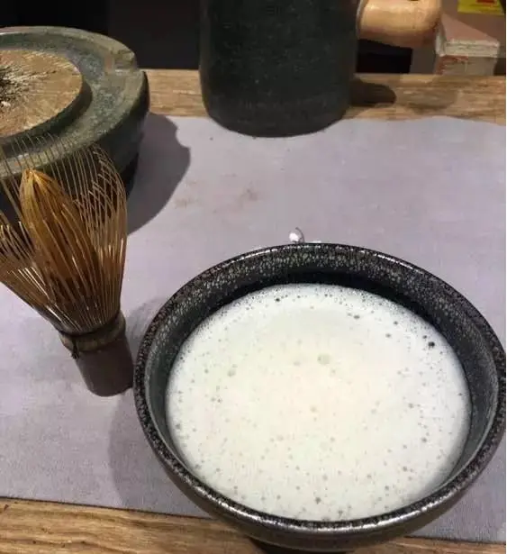 茶湯上泡泡如何形成